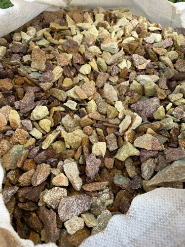 Златолит персиковый декоративная каменная крошка купить в Армавире