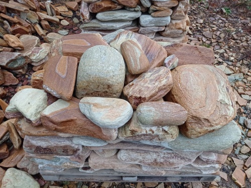 Златолит жёлтый, жёлто-зелёный глыбки и валуны для ланшафтного дизайна купить в Армавире