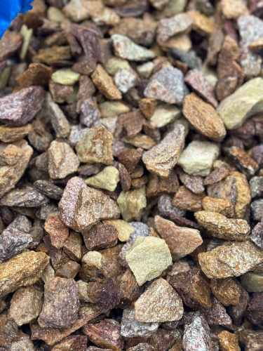 Златолит персиковый декоративная каменная крошка купить в Армавире