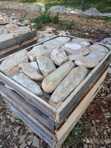 Златолит жёлтый, жёлто-зелёный глыбки и валуны для ланшафтного дизайна купить в Армавире