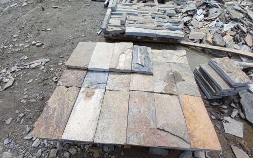 Плитка пилёная златолит Уральский для цоколя, отмостки купить в Армавире