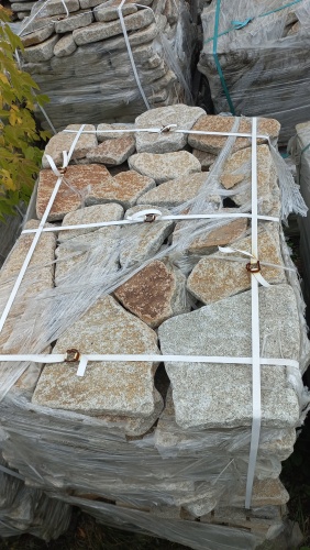 Плитняк галтованный гранитный для ландшафтного дизайна купить в Армавире