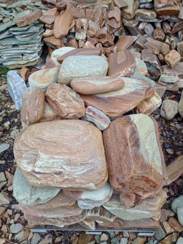 Златолит жёлтый, жёлто-зелёный глыбки и валуны для ланшафтного дизайна купить в Армавире